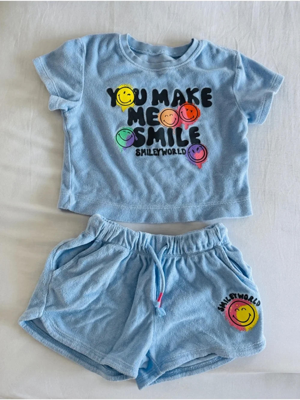 H&M x SmileyWorld Terry Crop Top Shorts Set Girls Sz 4-5 Blue Graphic Tee Smile